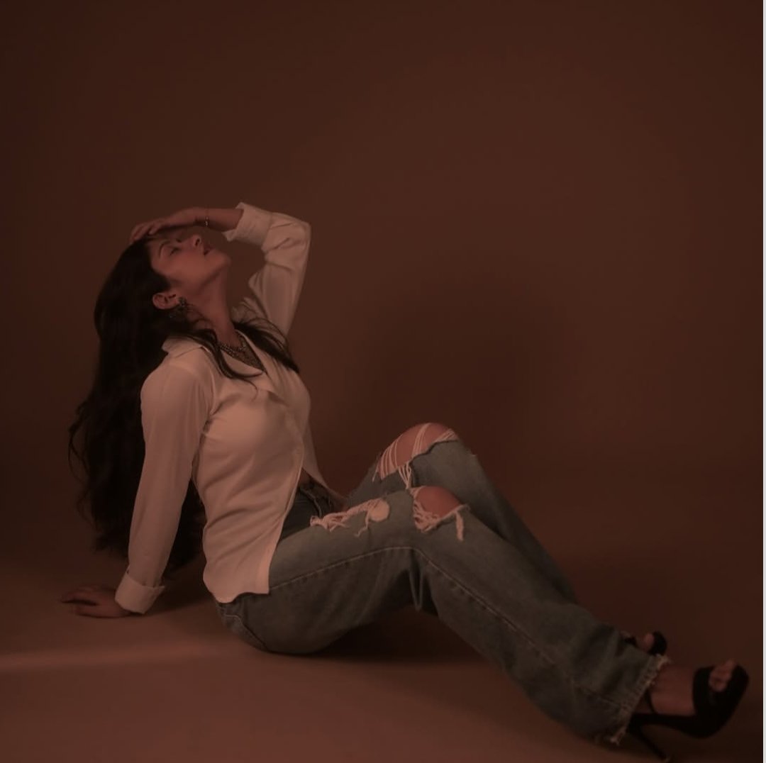 Choose a Reliable Escort Service in Goa to Spend Time with Sexy Girls for Adult Entertainment